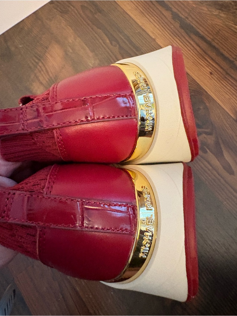New Michael Kors Slip on Knit Sneakers size 7.5 burgundy red/gold - Picture 9 of 9